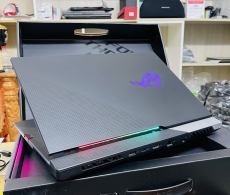 Asus ROG Strix SCAR 15 G533QS Ryzen 9-5900HX || 32GB || SSD 1TB || RTX 3080 8GB || 15.6" Full HD IPS 300Hz