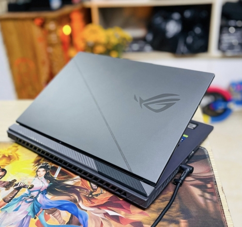 Asus ROG Strix G16 G614JIR I9-14900HX || 32GB RAM || 1TB SSD || RTX 4070 8GB || 16" WQHD 2K , 240Hz 