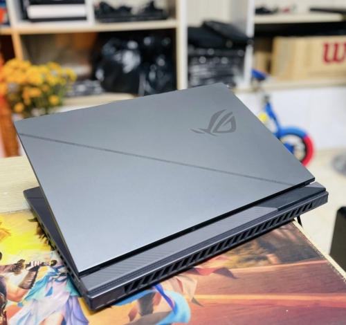 Asus ROG Strix G16 G614JIR I9-14900HX || 32GB RAM || 1TB SSD || RTX 4070 8GB || 16" WQHD 2K , 240Hz 