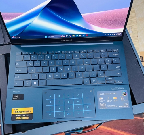 Laptop Asus Zenbook 14 OLED UX3405MA Ultra 5-125H /16GB/512GB/14" 2.8K Oled ,120Hz/Win11