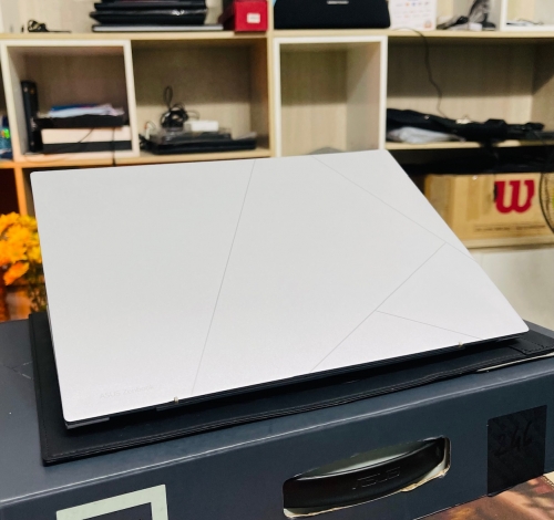 Asus Zenbook 14 OLED UX3402VA I5-13500H/16GB/512GB/14" 2.8K OLED , 90Hz