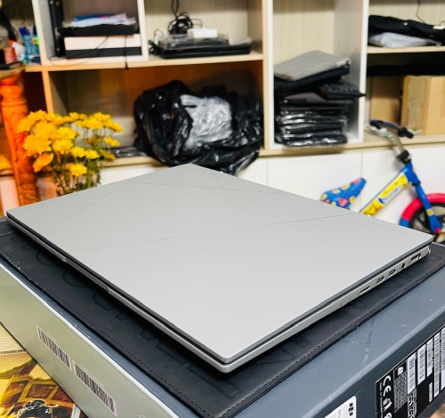 Asus Zenbook 14 OLED UX3402VA I5-13500H/16GB/512GB/14" 2.8K OLED , 90Hz