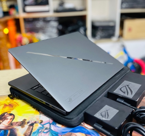 Asus Rog Zephyrus G14 GA403WP Ryzen AI 9 HX 370 , 32GB RAM ,RTX 5070 