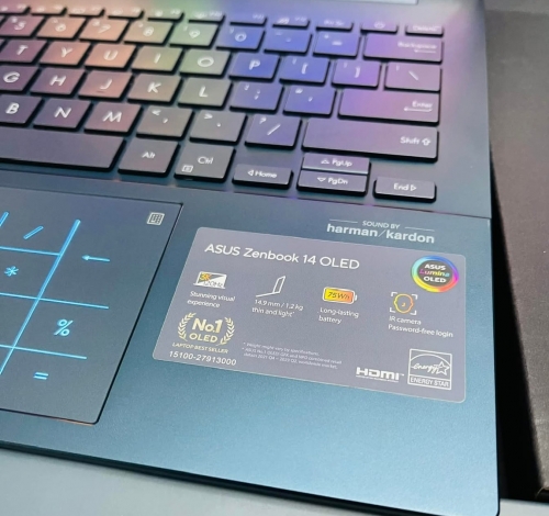 Laptop Asus Zenbook 14 OLED UX3405MA Ultra 9-185H/32GB/1TB/14" 2.8K Oled ,120Hz/Win11