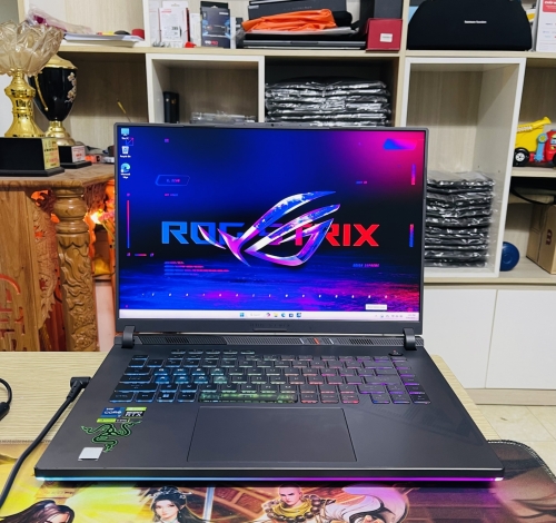 Asus ROG Strix G16 G614JV I7-13650HX || 32GB RAM || 1TB SSD || RTX 4060 8G || 16" WQHD 2K ,240Hz