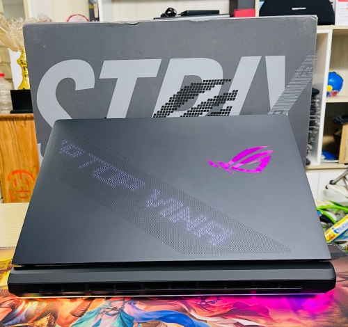 Asus ROG Strix SCAR 16 (G635LX-RW179W) Ultra 9-275HX , 64GB RAM , SSD 4TB ,RTX 5090 24GB , 16" 2.5K , 240Hz