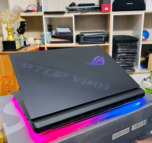 Asus ROG Strix SCAR 16 (G635LX-RW179W) Ultra 9-275HX , 64GB RAM , SSD 4TB ,RTX 5090 24GB , 16" 2.5K , 240Hz